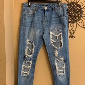 F21 destroyed boyfriend jeans